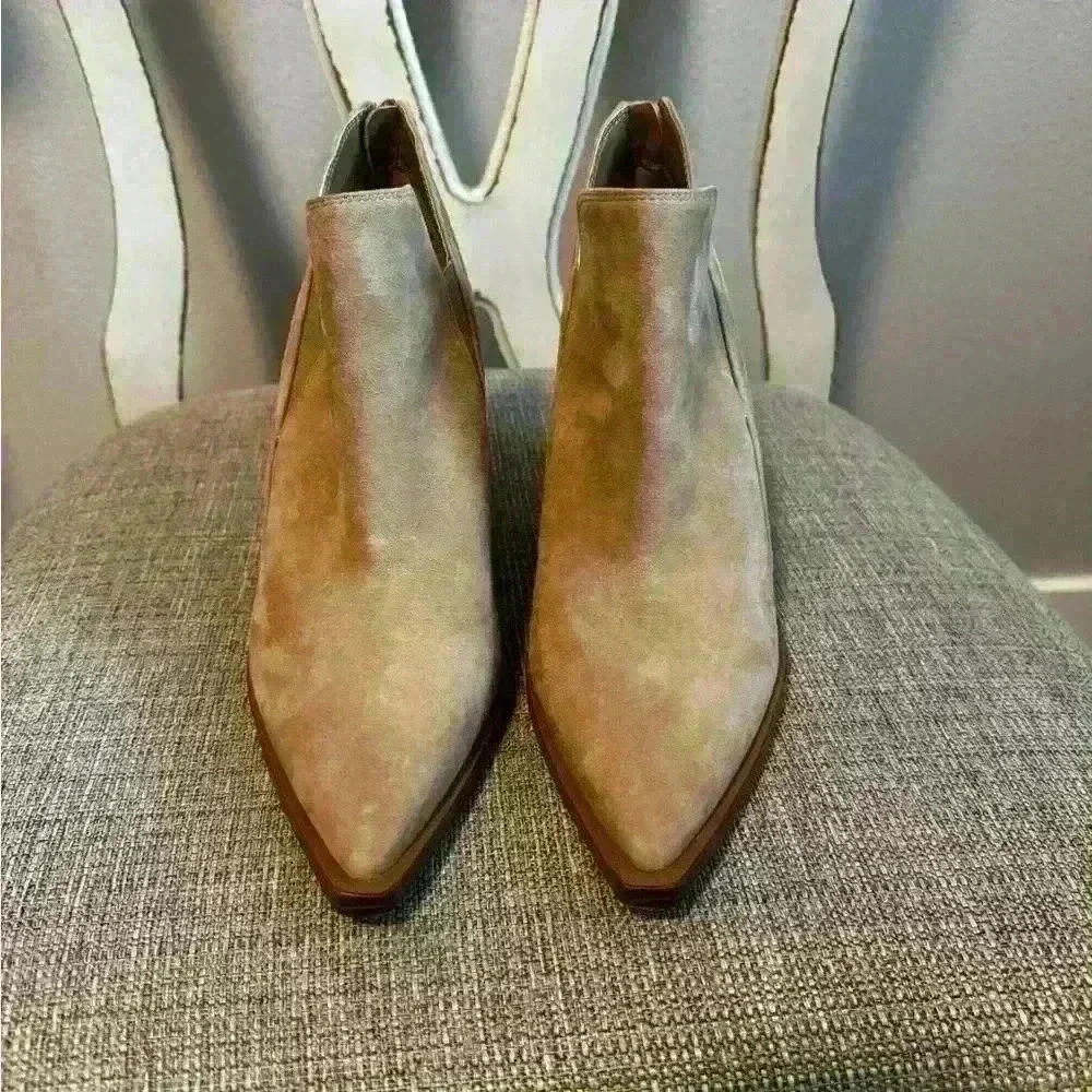 Vince Camuto Gradina Ankle Bootie Size 9M